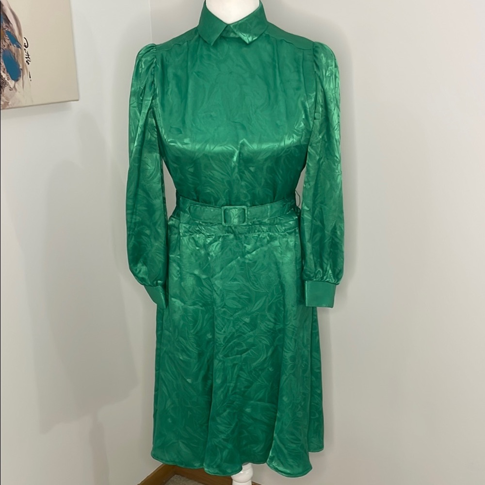 Elegant Vintage Green Dress